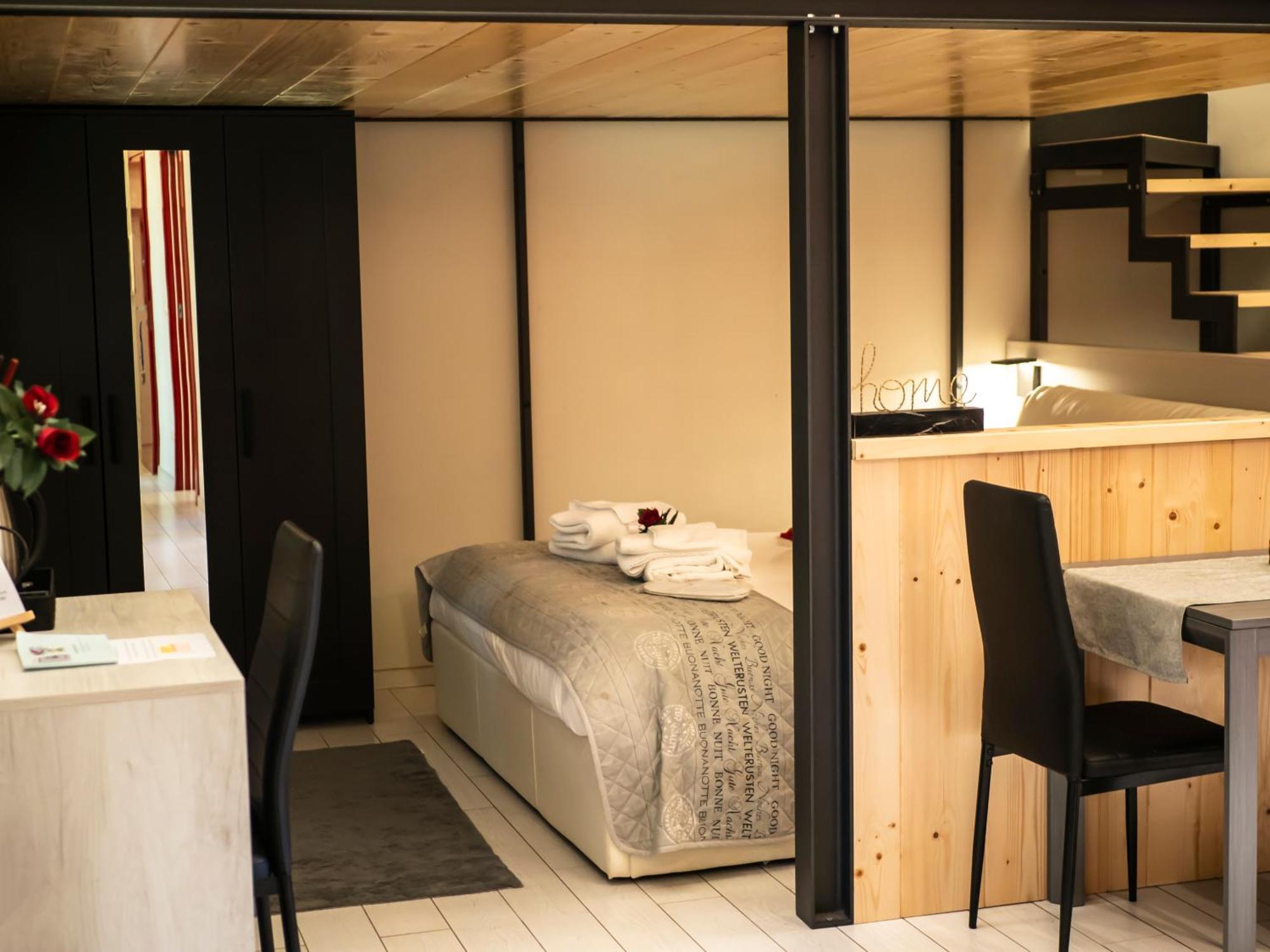Carlotta Fiera Suite Bologna Exteriör bild